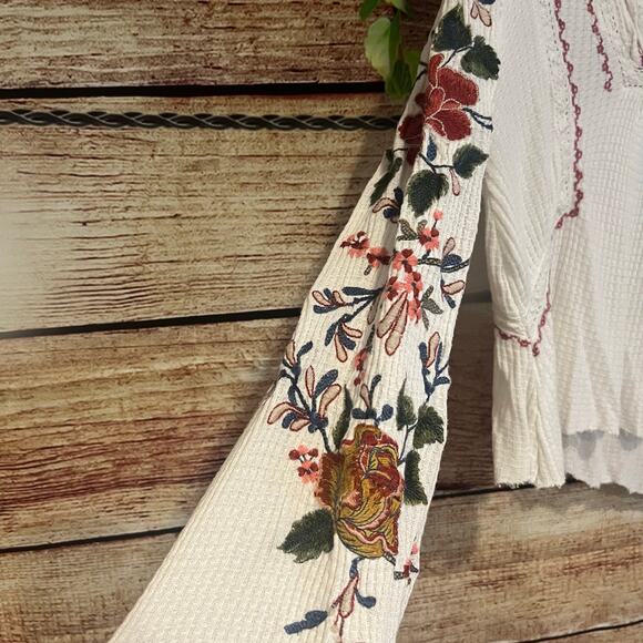 Sundance Waffle Knit Embroidered Long Sleeve Shirt Large Floral Top Blouse Flowy - Picture 2 of 6